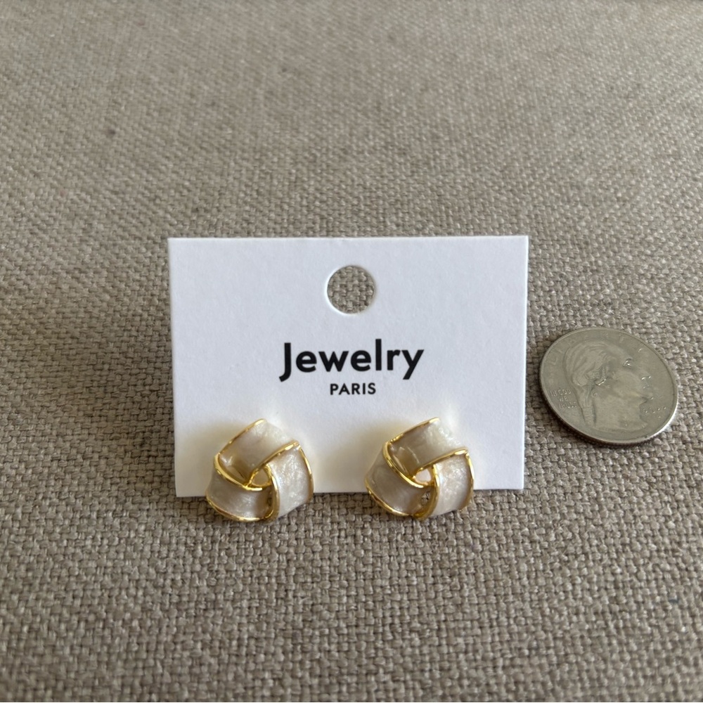 Elegant Gold and White Knot Earrings